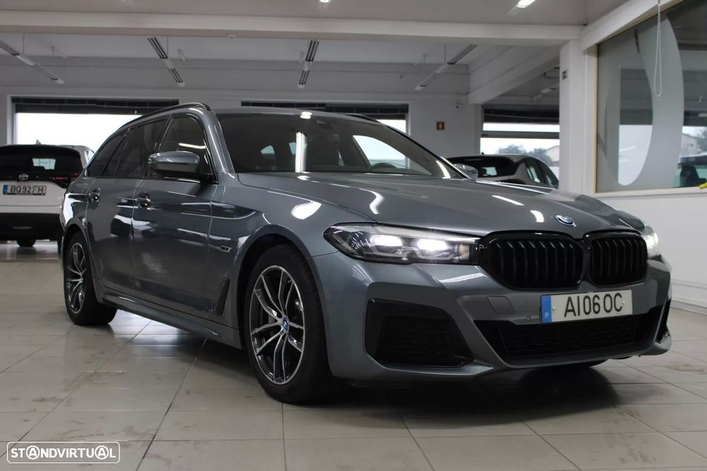 BMW 530 e Pack Desportivo M - 1