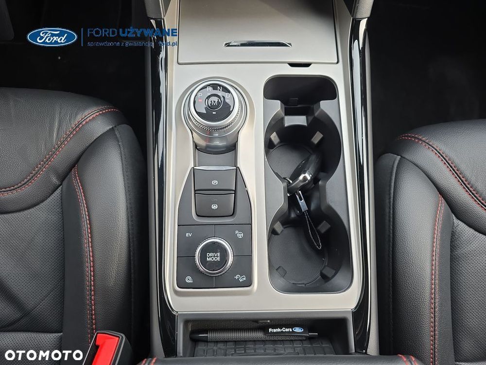 Ford Explorer - 28