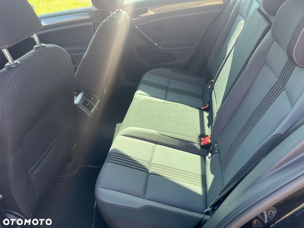 Volkswagen Golf 1.2 TSI BMT Trendline - 16