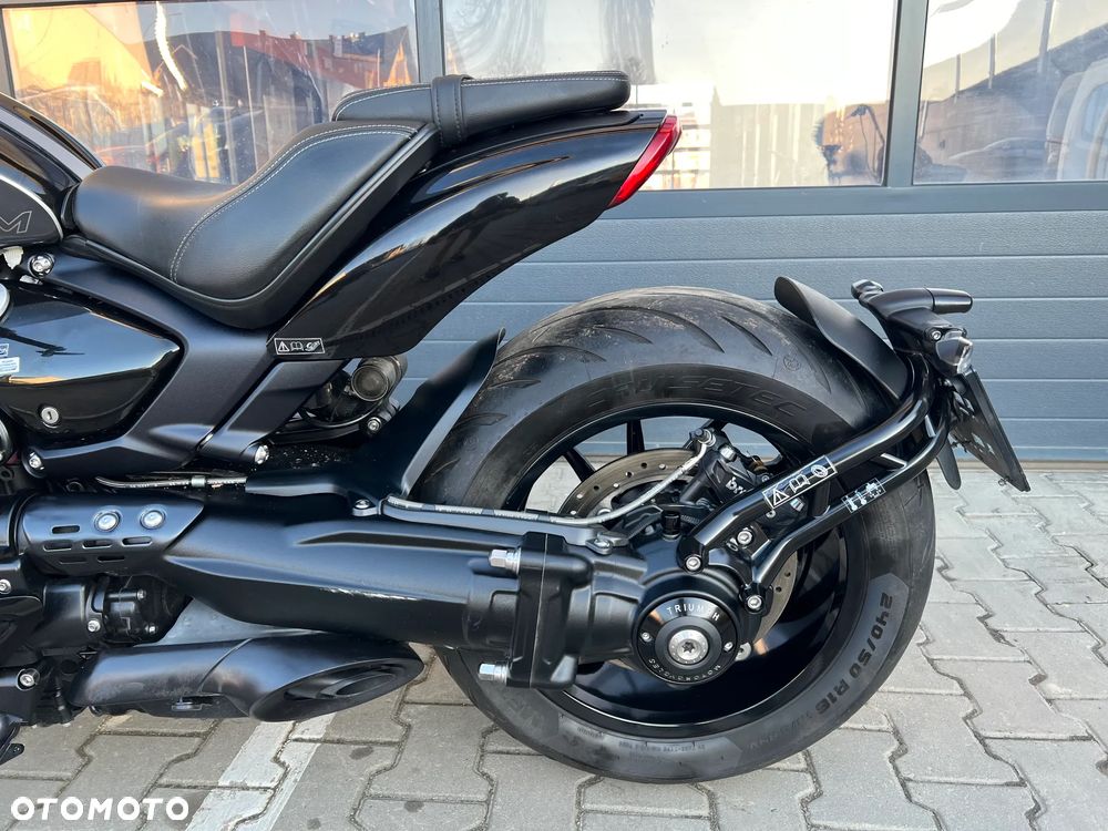 Triumph Rocket - 9