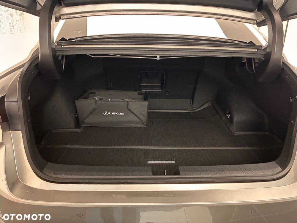 Lexus ES 500e Prestige AWD - 7