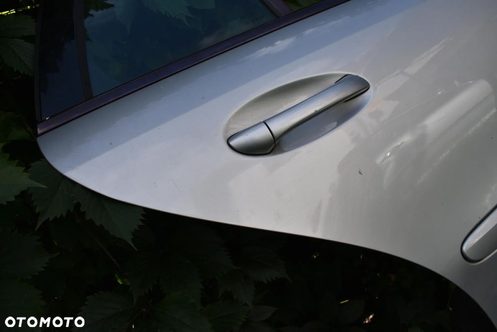 MERCEDES W211 KOMBI DRZWI TYLNE TYŁ PRAWE 744 - 3