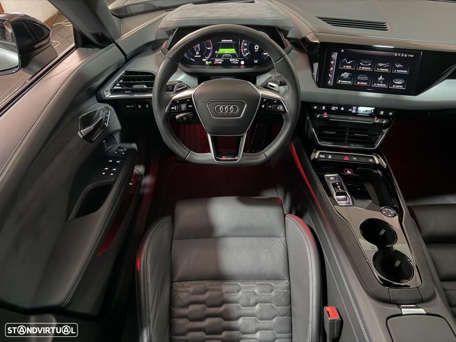 Audi RS e-tron GT quattro - 33