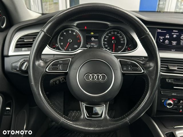 Audi A4 Limousine - 13