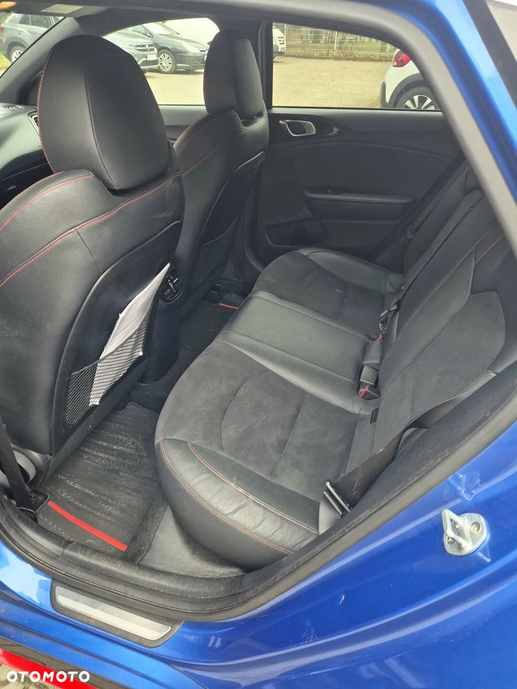 Kia ProCeed 1.6 T-GDI GT DCT - 5