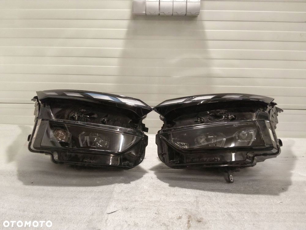 skoda elroq full led komplet lamp przednich 5lb941035 / 5lb941036 - 1
