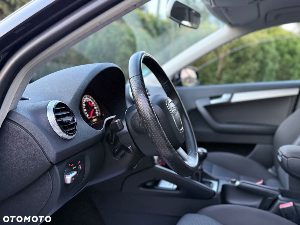 Audi A3 Sportback 1.4 TFSI Ambition - 9