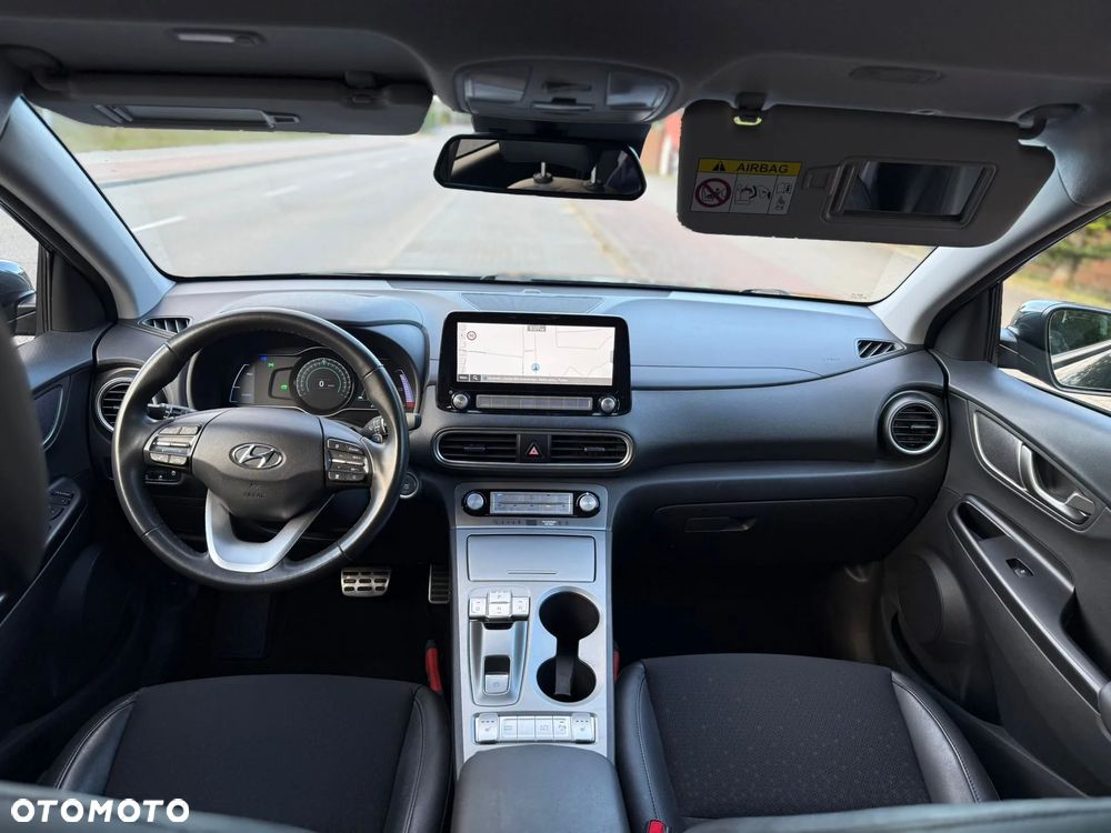 Hyundai Kona Electric 64kWh Premium - 8