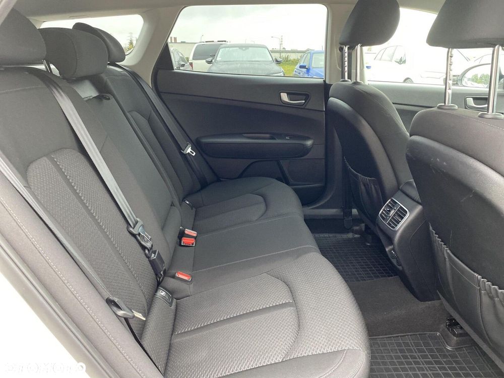 Kia Optima 1.7 CRDI M - 17