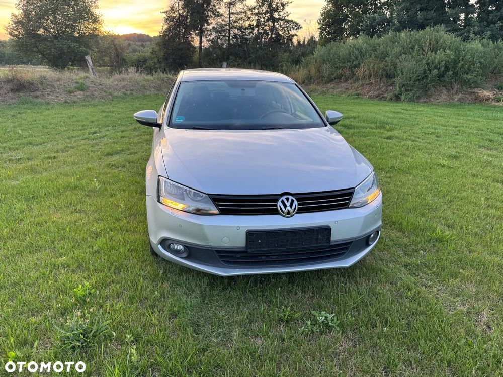 Volkswagen Jetta 1.2 TSI Trendline Optimum - 1