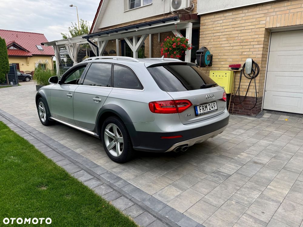 Audi A4 Allroad 2.0 TDI Quattro S tronic - 4