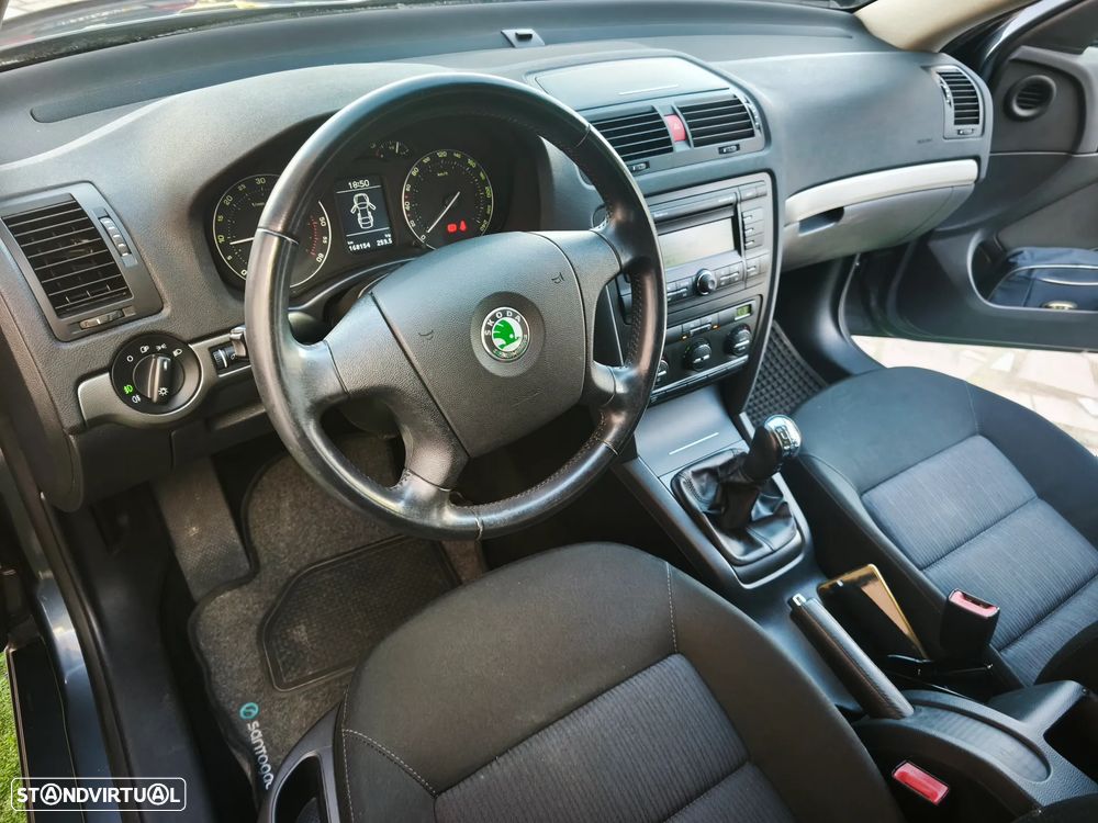 Skoda Octavia Break 1.9 TDi Sportline - 9