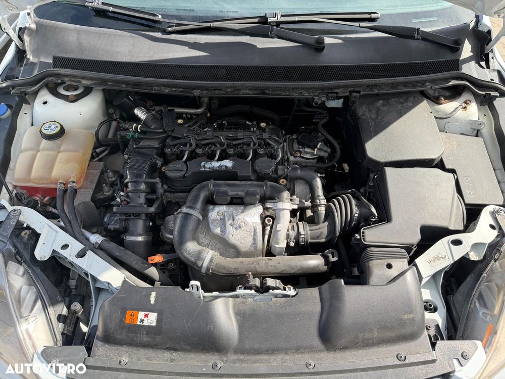 Ford Focus - 14