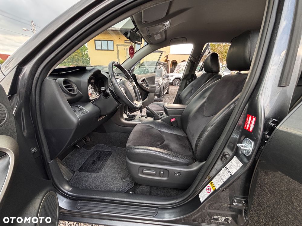 Toyota RAV4 2.0 VVT-i Prestige NAVI MS - 18
