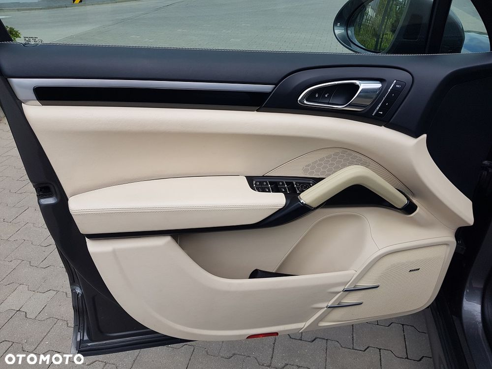 Porsche Cayenne S Diesel - 33