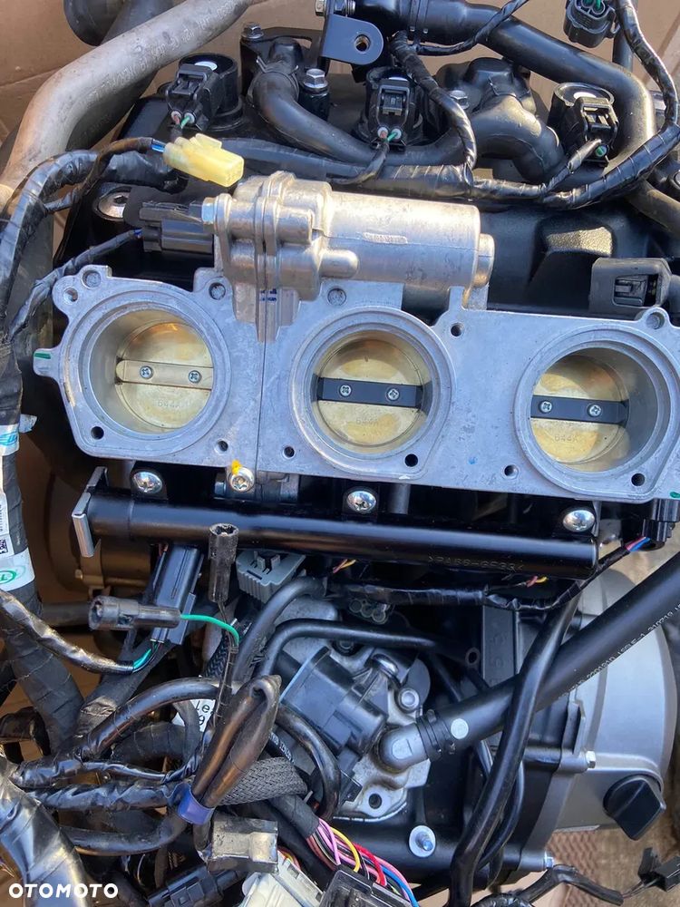 Triumph Street Triple 765 silnik engine - 6