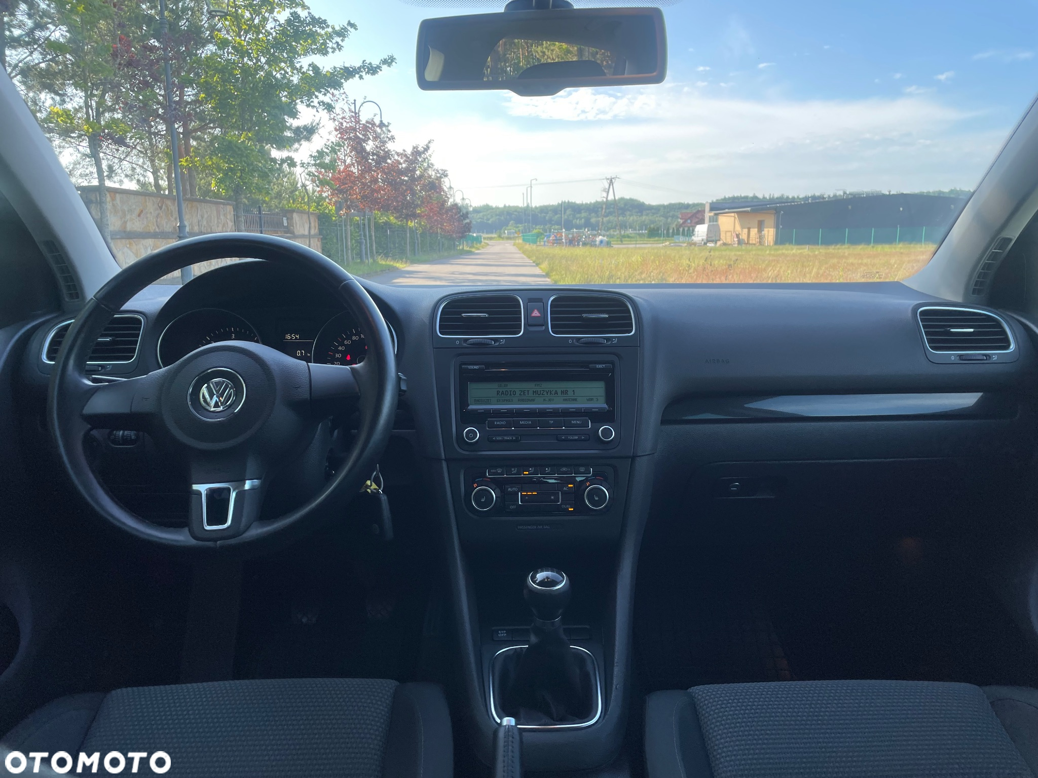 Volkswagen Golf 2.0 TDI DPF Comfortline - 19