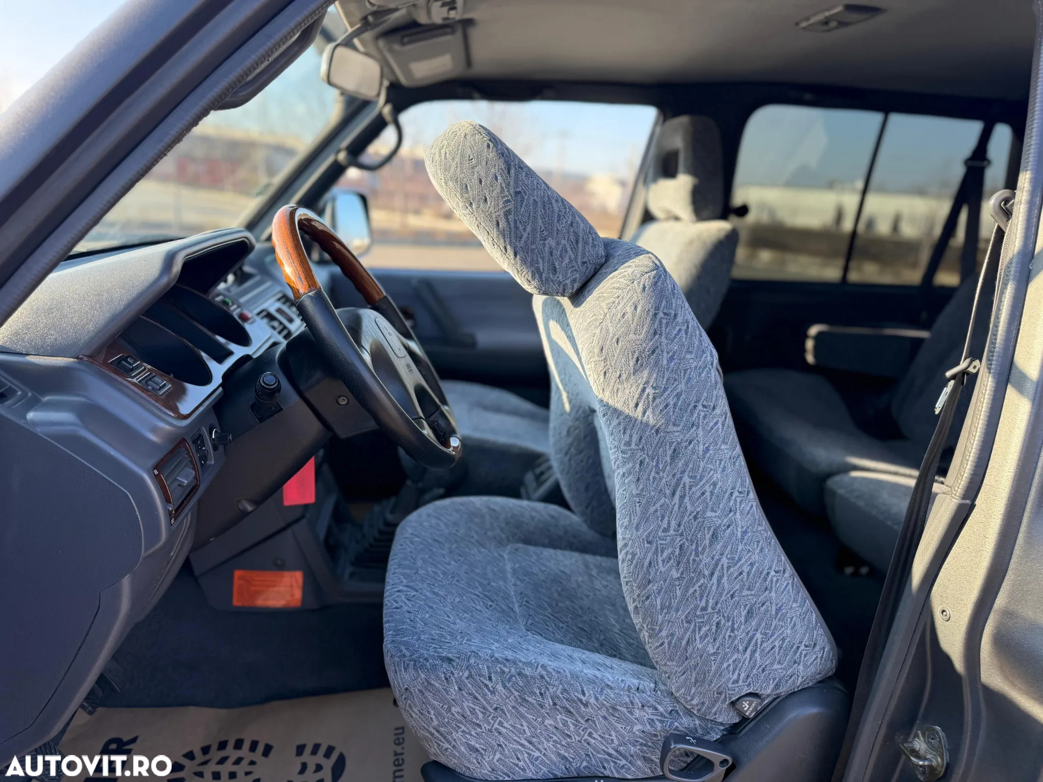 Mitsubishi Pajero - 7