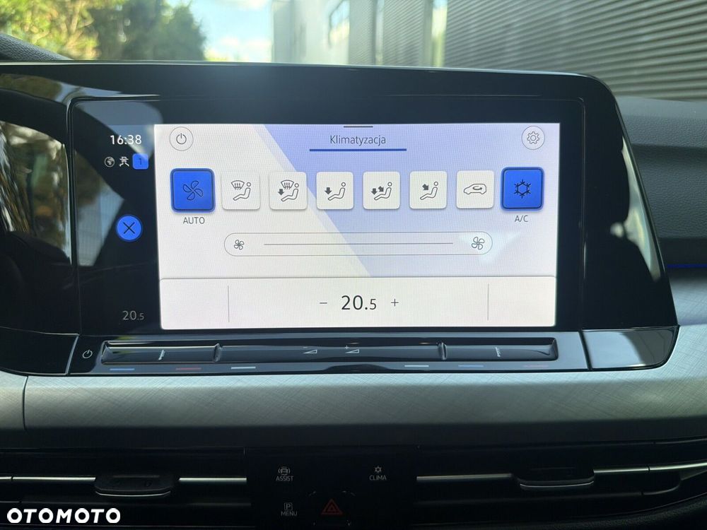 Volkswagen Golf Variant 2.0 TDI Life DSG - 25