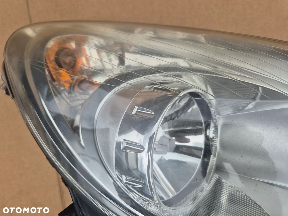 Opel Corsa D reflektor prawy.Valeo.EU.100%. - 4