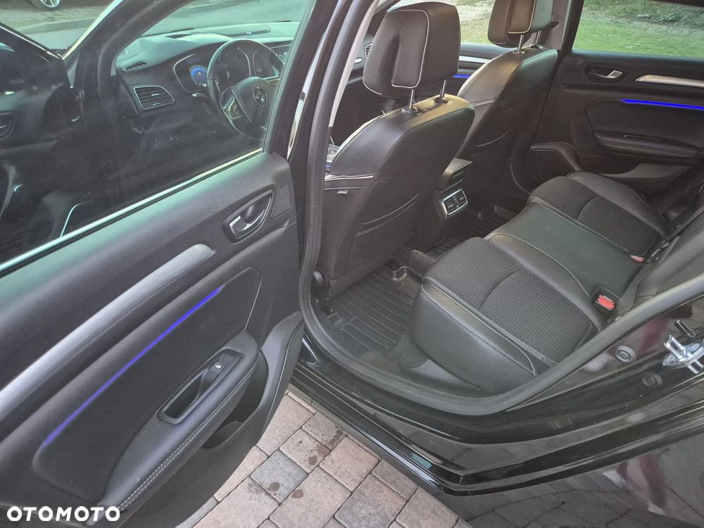 Renault Megane BLUE dCi 150 EDC BOSE EDITION - 13