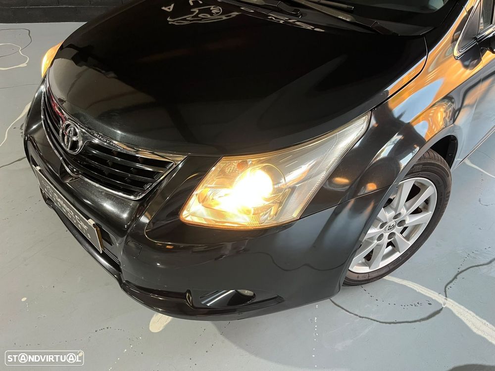 Toyota Avensis SW - 6