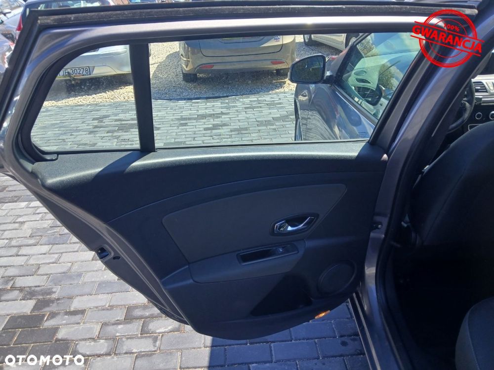 Renault Megane dCi 90 FAP Paris - 32