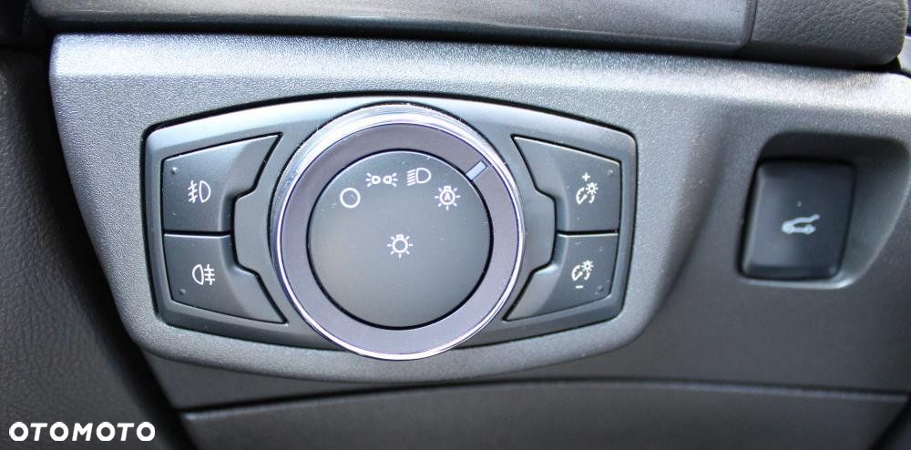 Ford Mondeo - 17