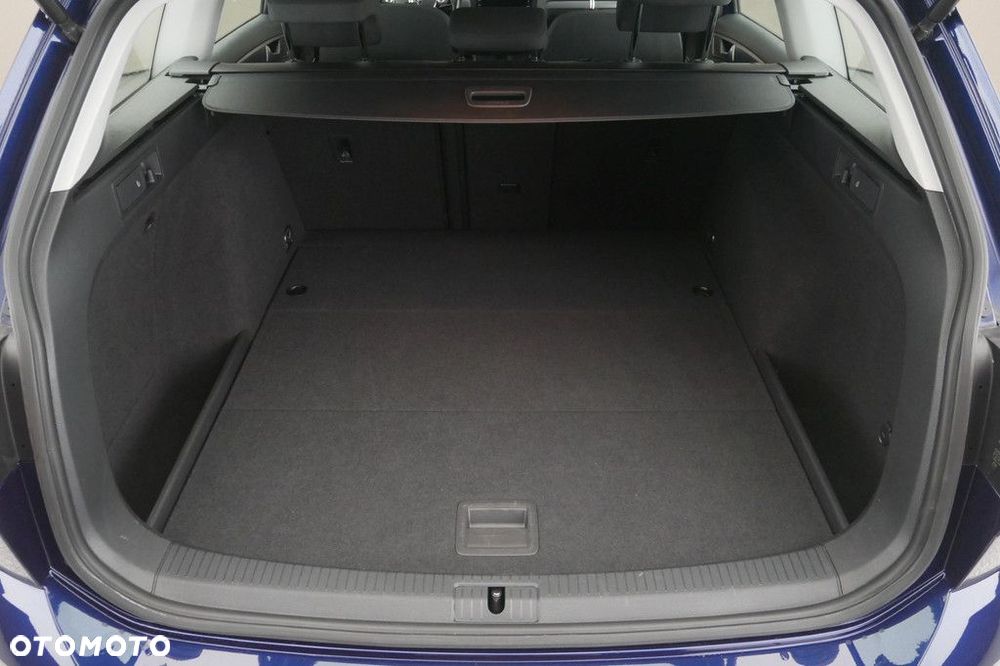 Volkswagen Golf Variant - 16