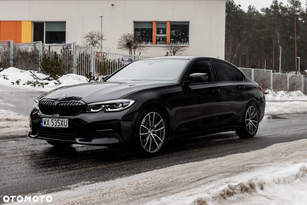 BMW Seria 3 330i Sport Line - 1