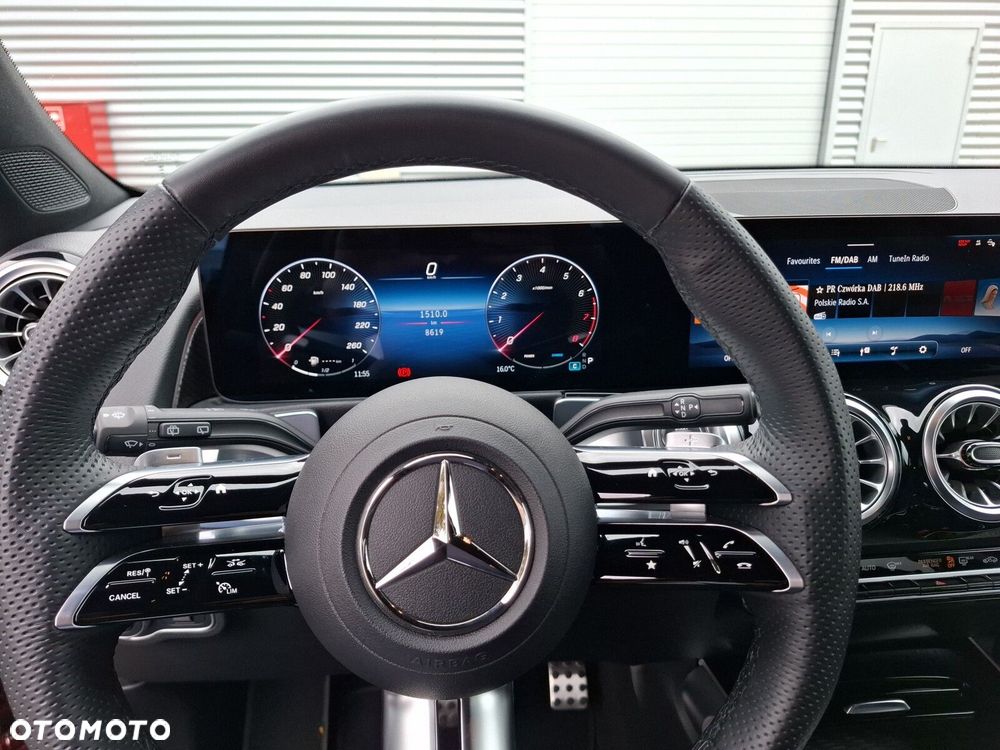 Mercedes-Benz GLB 200 AMG Line 7G-DCT - 11