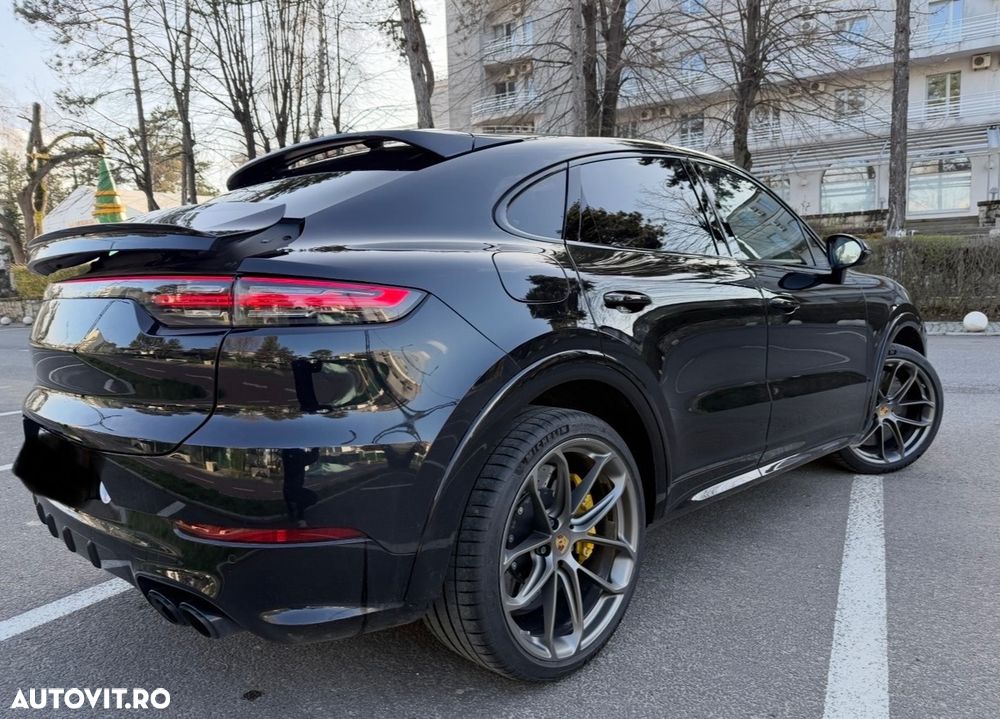 Porsche Cayenne Coupe - 6