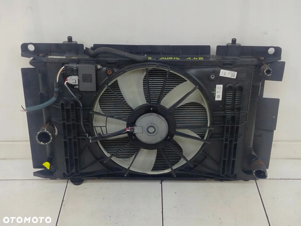 TOYOTA AURIS I 06R- KOMPLET CHŁODNIC WENTYLATOR 1.4 BENZYNA - 11