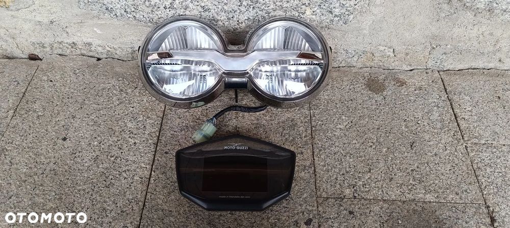 MOTO GUZZI V85T LICZNIK Zegary Prędkościomierz - 1