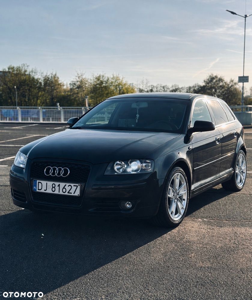 Audi A3 Sportback - 1