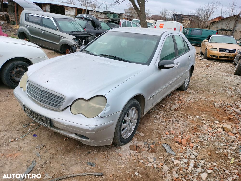 Dezmembrari  Mercedes-Benz C-CLASS (W203)  2000  > 2007 C 200 CDI (20