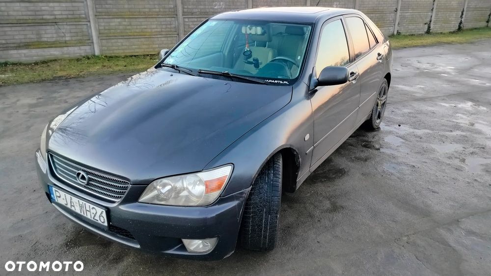 Lexus IS - 3