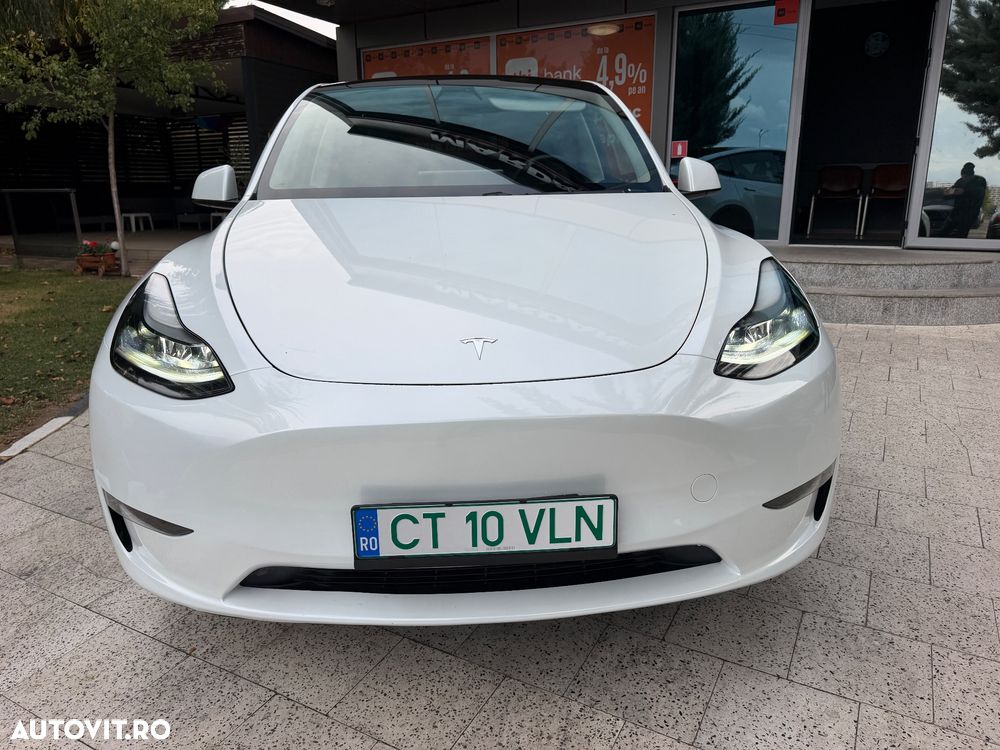 Tesla Model Y Long Range Dual Motor AWD - 15