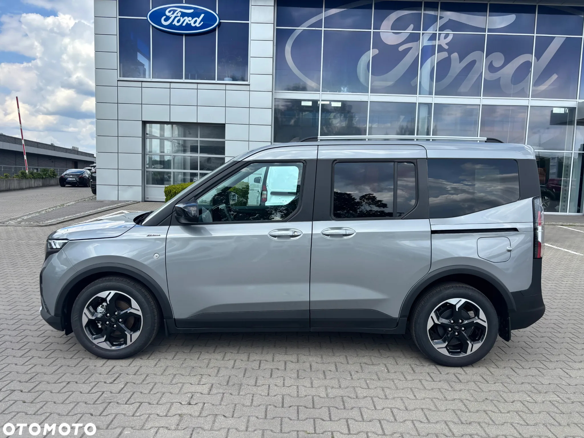 Ford Tourneo Courier - 8
