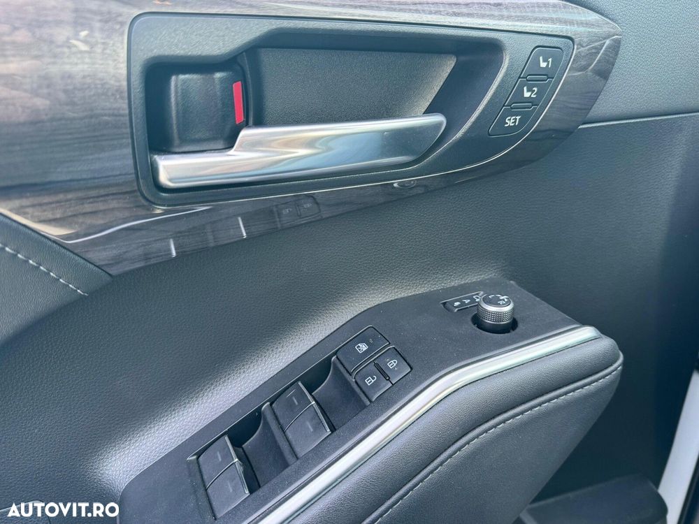 Toyota Highlander 2.5 L Dynamic Force 248CP Exclusive Pearly - 24