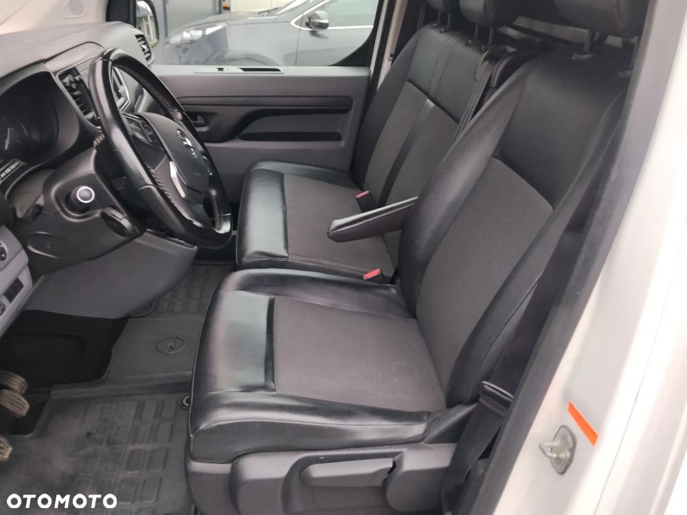 Opel Vivaro - 16