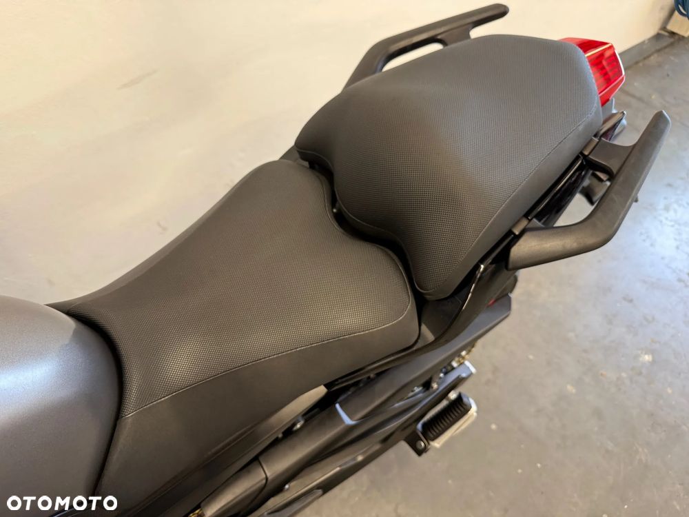 Yamaha XJ - 27