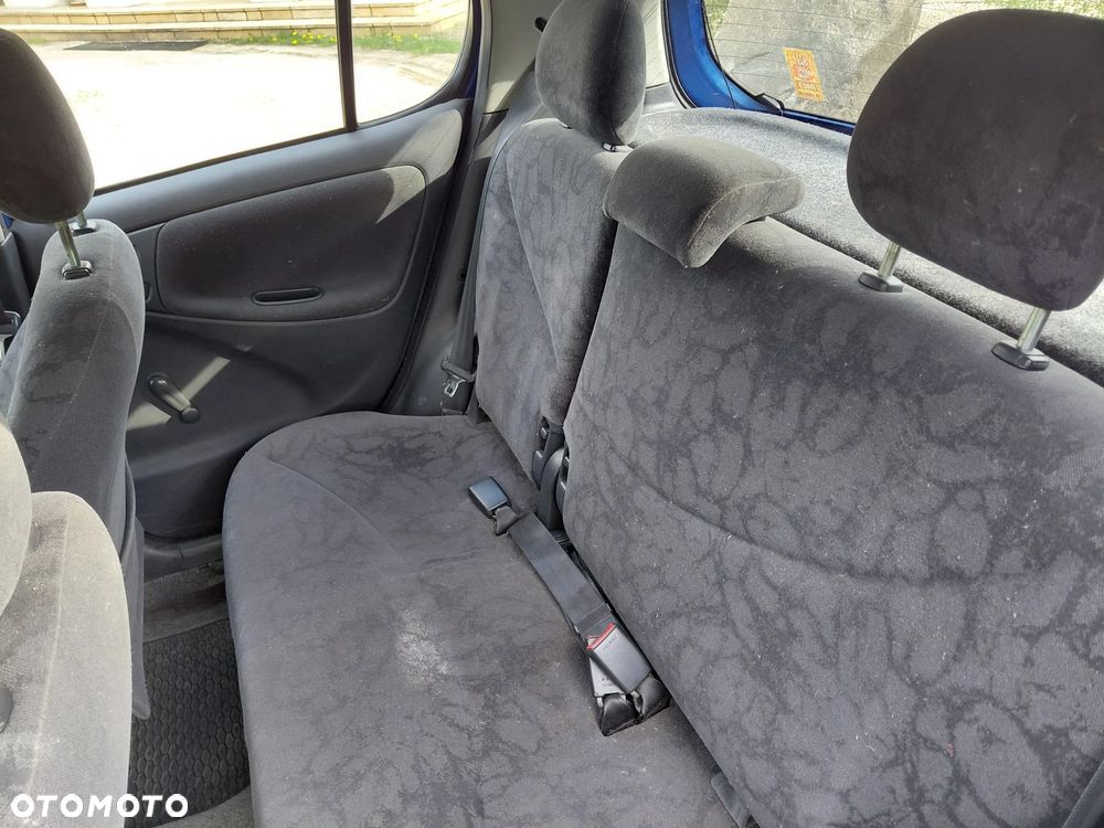 Toyota Yaris 1.3 Luna - 15