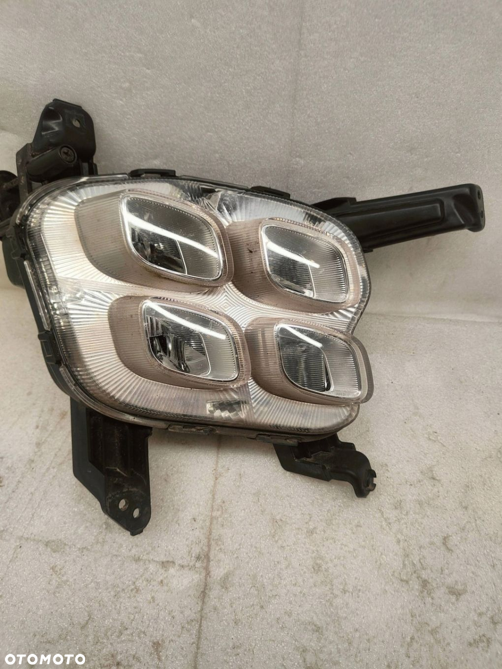 KIA Sorento III DRL LED Przód strona prawa Lampa przednia - 2