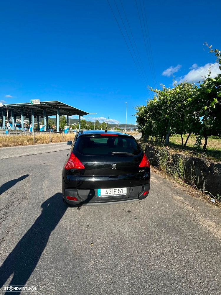 Peugeot 3008 1.6 HDi Executive CMP6 - 4