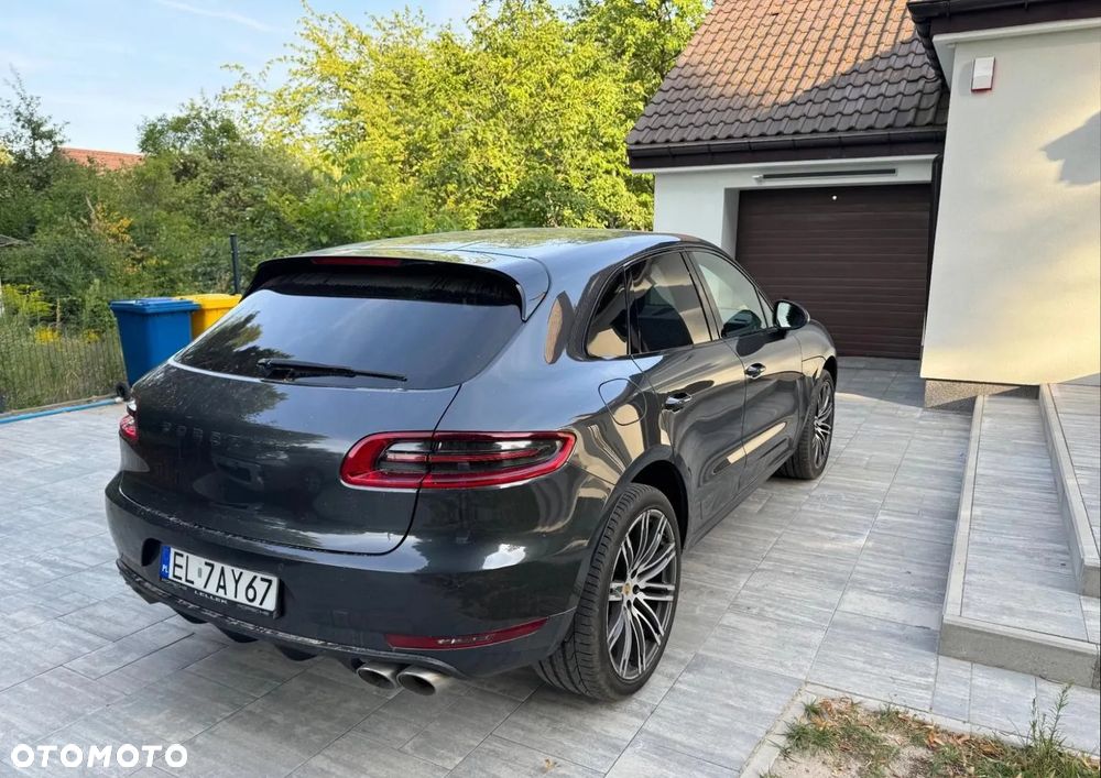 Porsche Macan - 4
