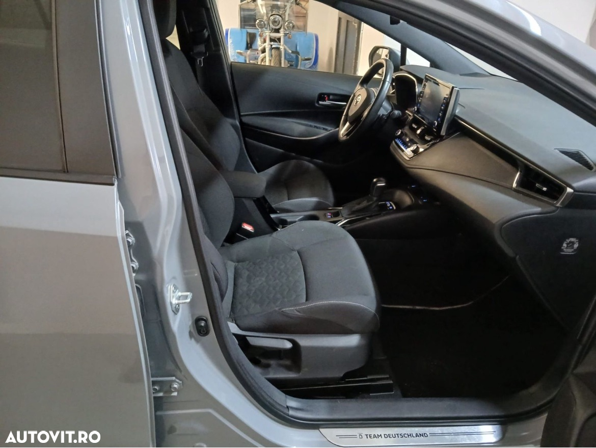 Toyota Corolla 2.0 Hybrid Touring Sports Team Deutschland - 7