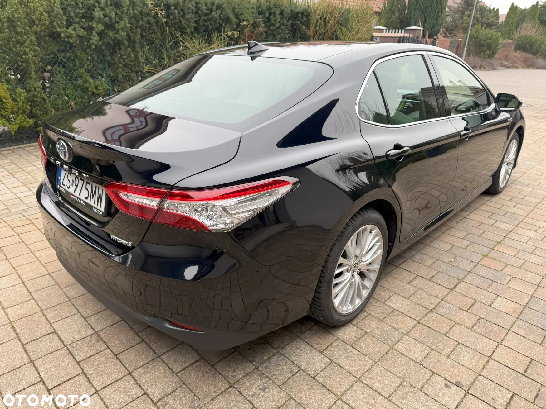 Toyota Camry 2.5 Hybrid Executive CVT - 9