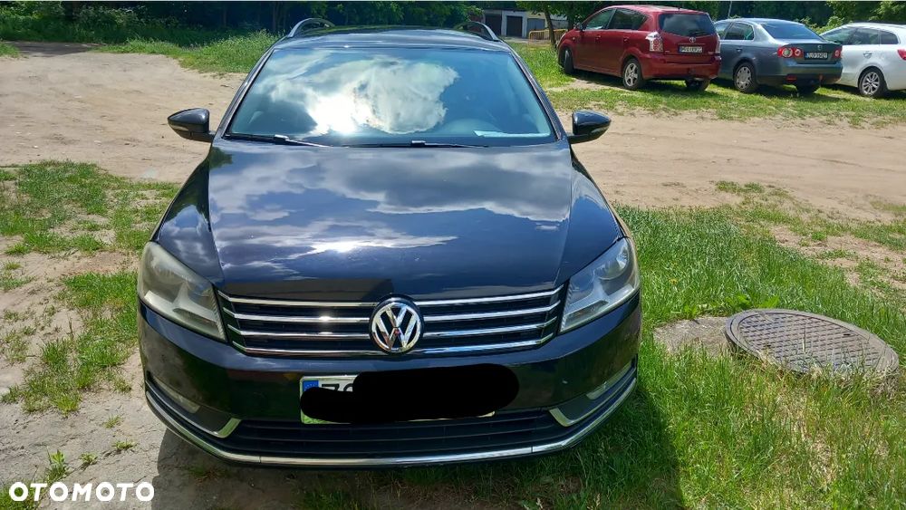Volkswagen Passat 1.6 TDI Comfortline - 4