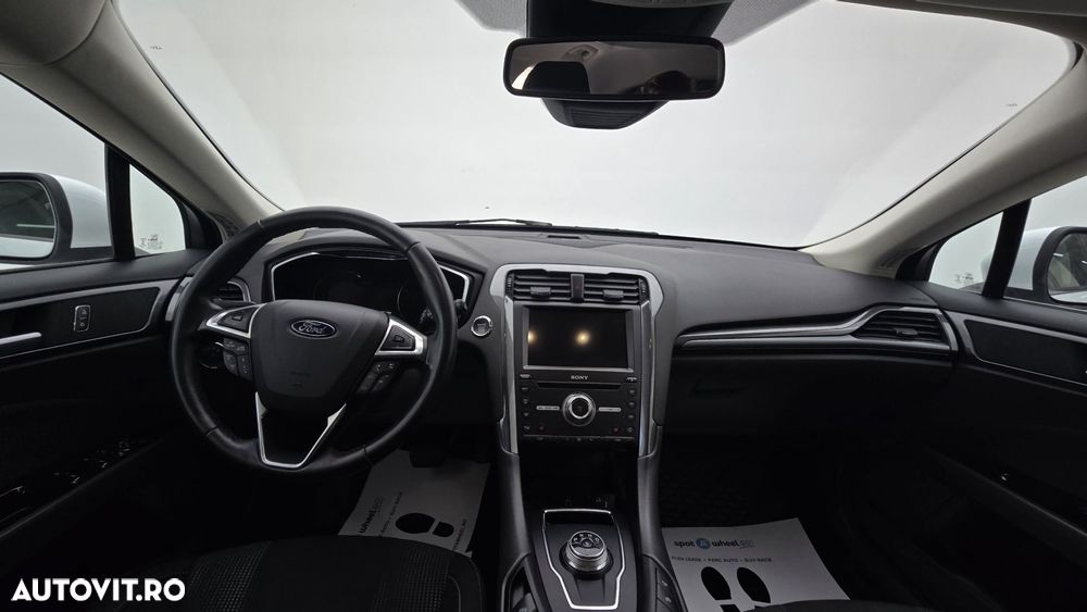 Ford Mondeo 2.0 TDCI Aut. AWD Vignale - 15